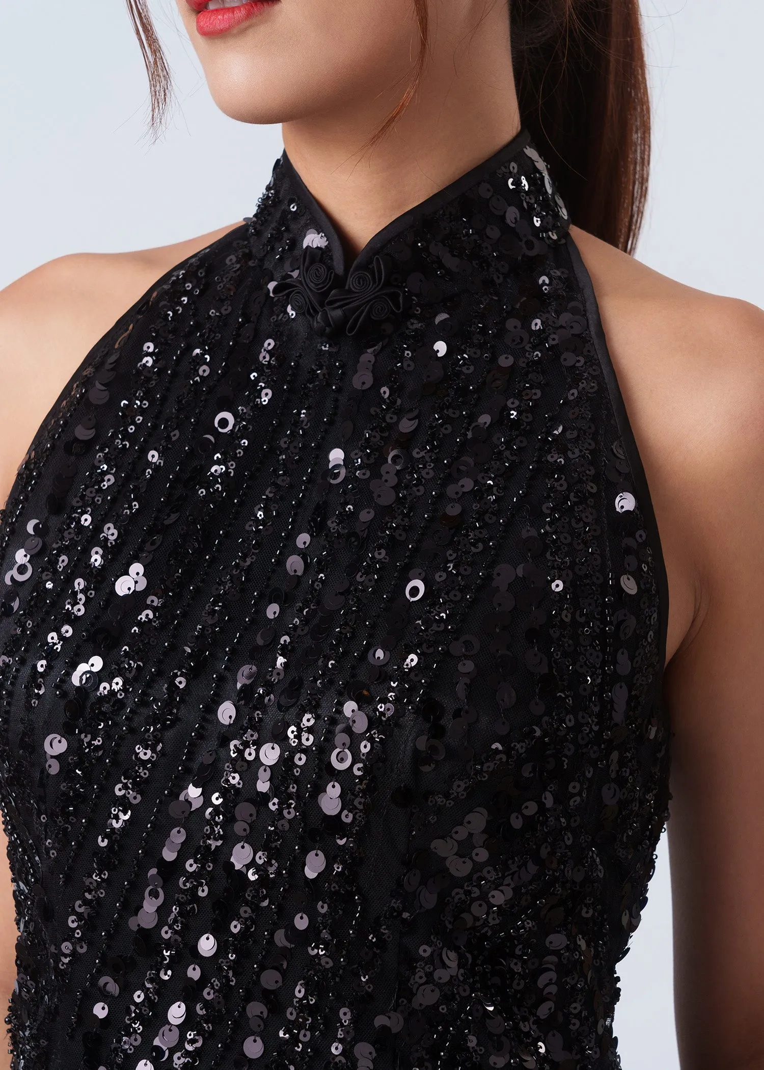 Backless Halter Sequins Qipao (Black)